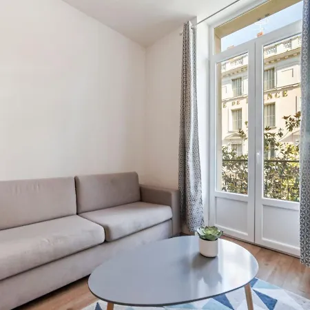 Apartmán Pretty Apartment In Vichy Near The Opera Museum *
